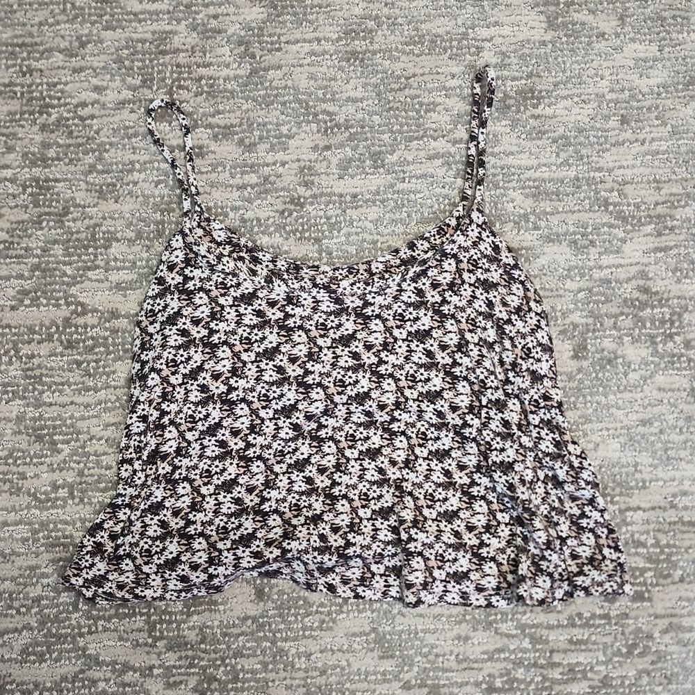 Nollie brand crop top - Picture 5 of 8